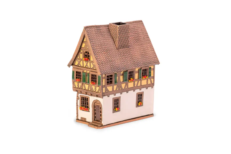 Brûle-parfum maison alsacienne (Colmar) en céramique, 19 cm