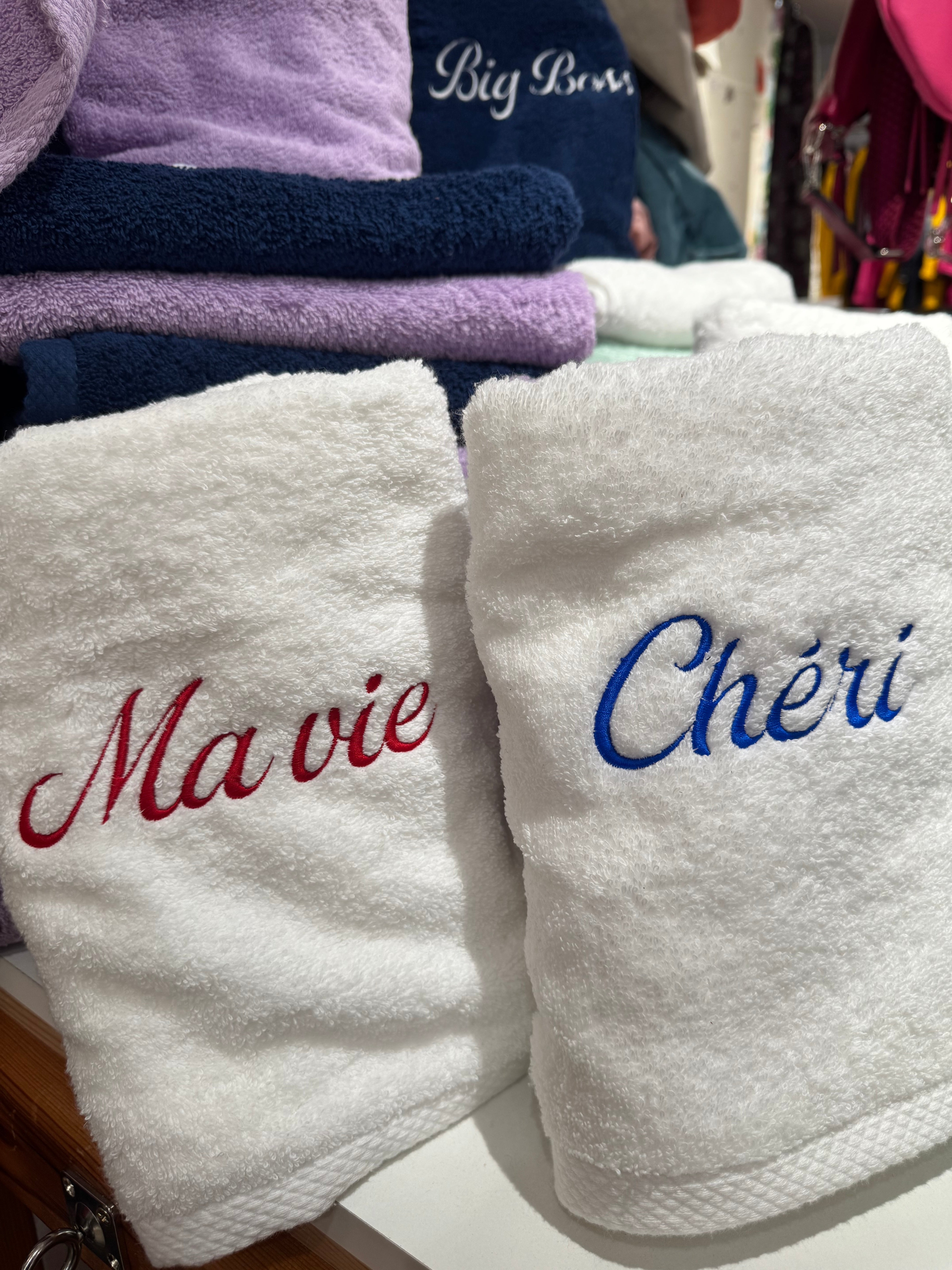 Serviettes brodées