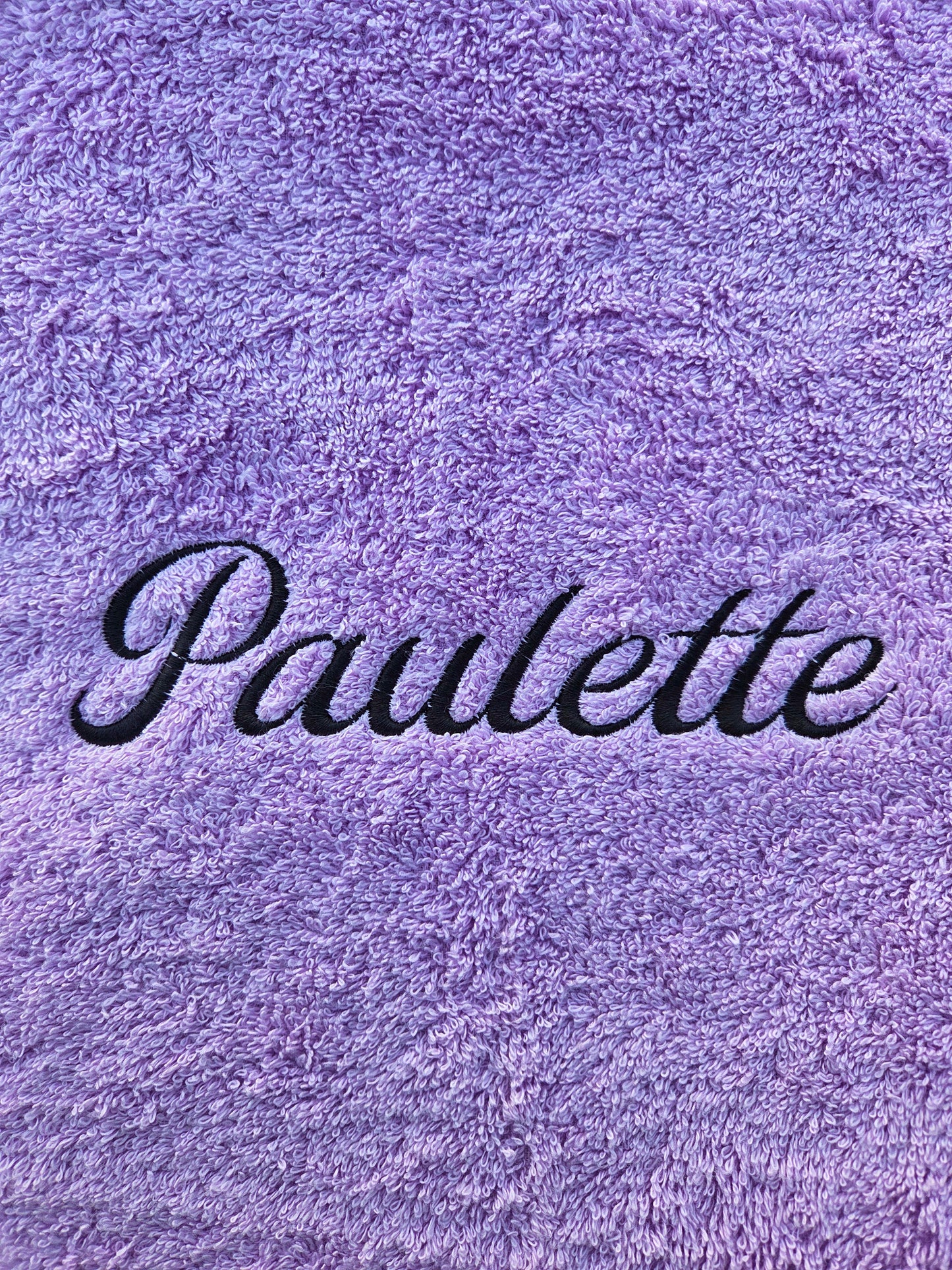 Serviette personnalisée brodée en Alsace