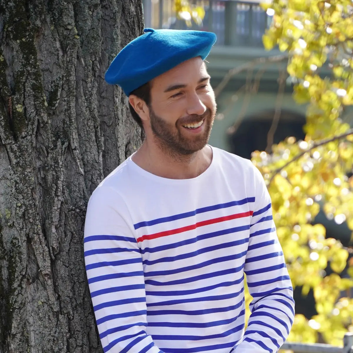 Béret basque outre-mer porté par un homme